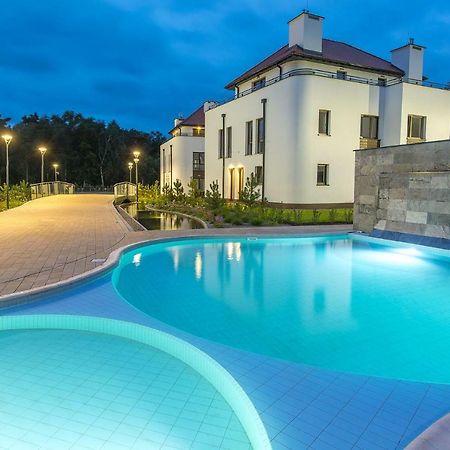 Apartament Baltica Z Ogrodkiem - W Ustronnym Miejscu Tuz Przy Plazy Rogowo  Buitenkant foto