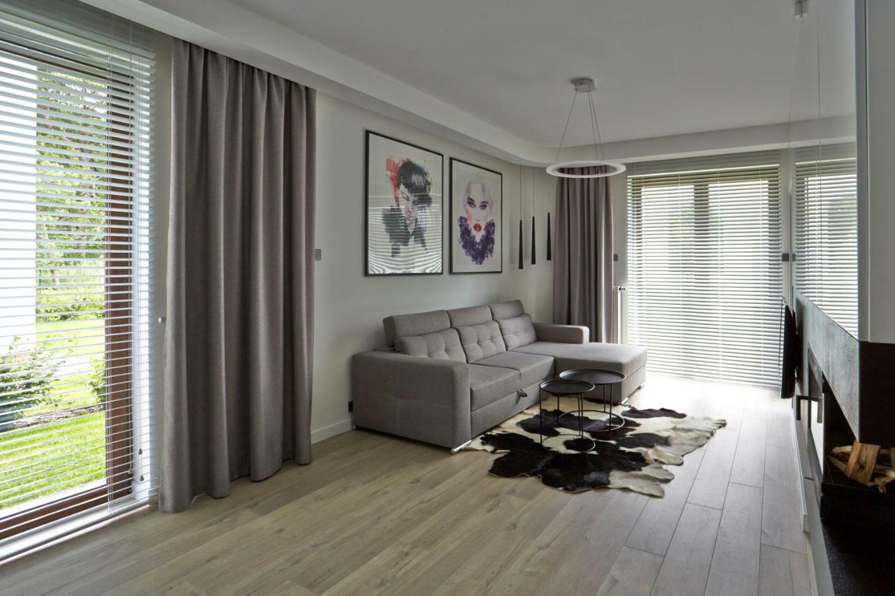 Apartament Baltica Z Ogrodkiem - W Ustronnym Miejscu Tuz Przy Plazy Rogowo  Buitenkant foto