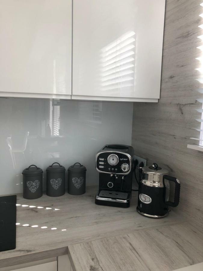 Apartament Baltica Z Ogrodkiem - W Ustronnym Miejscu Tuz Przy Plazy Rogowo  Buitenkant foto