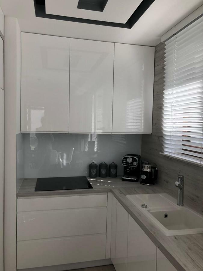 Apartament Baltica Z Ogrodkiem - W Ustronnym Miejscu Tuz Przy Plazy Rogowo  Buitenkant foto