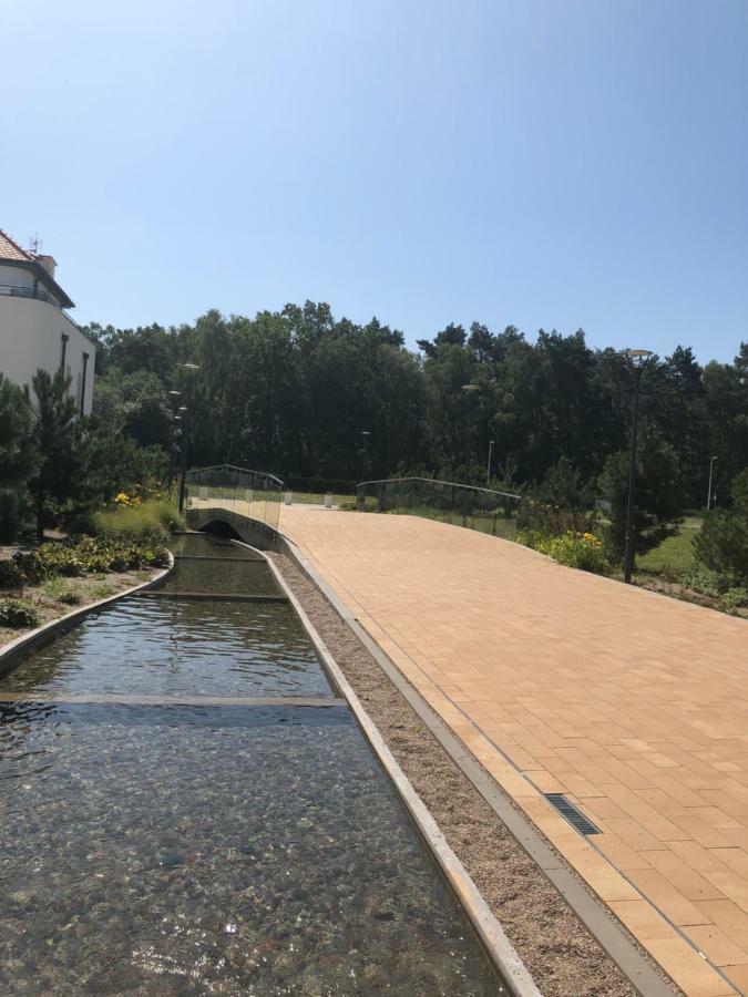 Apartament Baltica Z Ogrodkiem - W Ustronnym Miejscu Tuz Przy Plazy Rogowo  Buitenkant foto