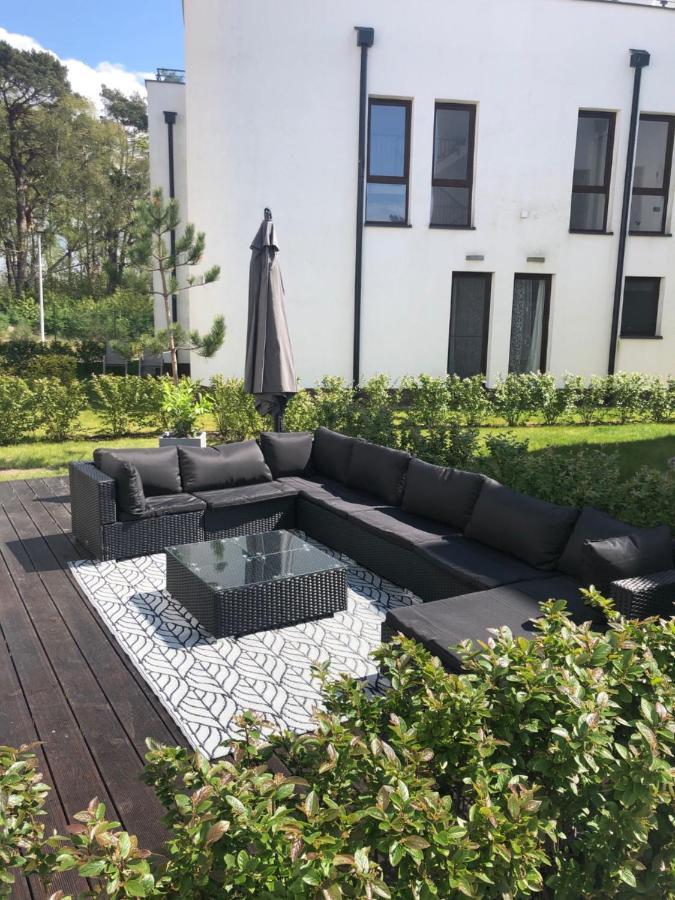Apartament Baltica Z Ogrodkiem - W Ustronnym Miejscu Tuz Przy Plazy Rogowo  Buitenkant foto
